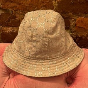 Gucci bucket hat